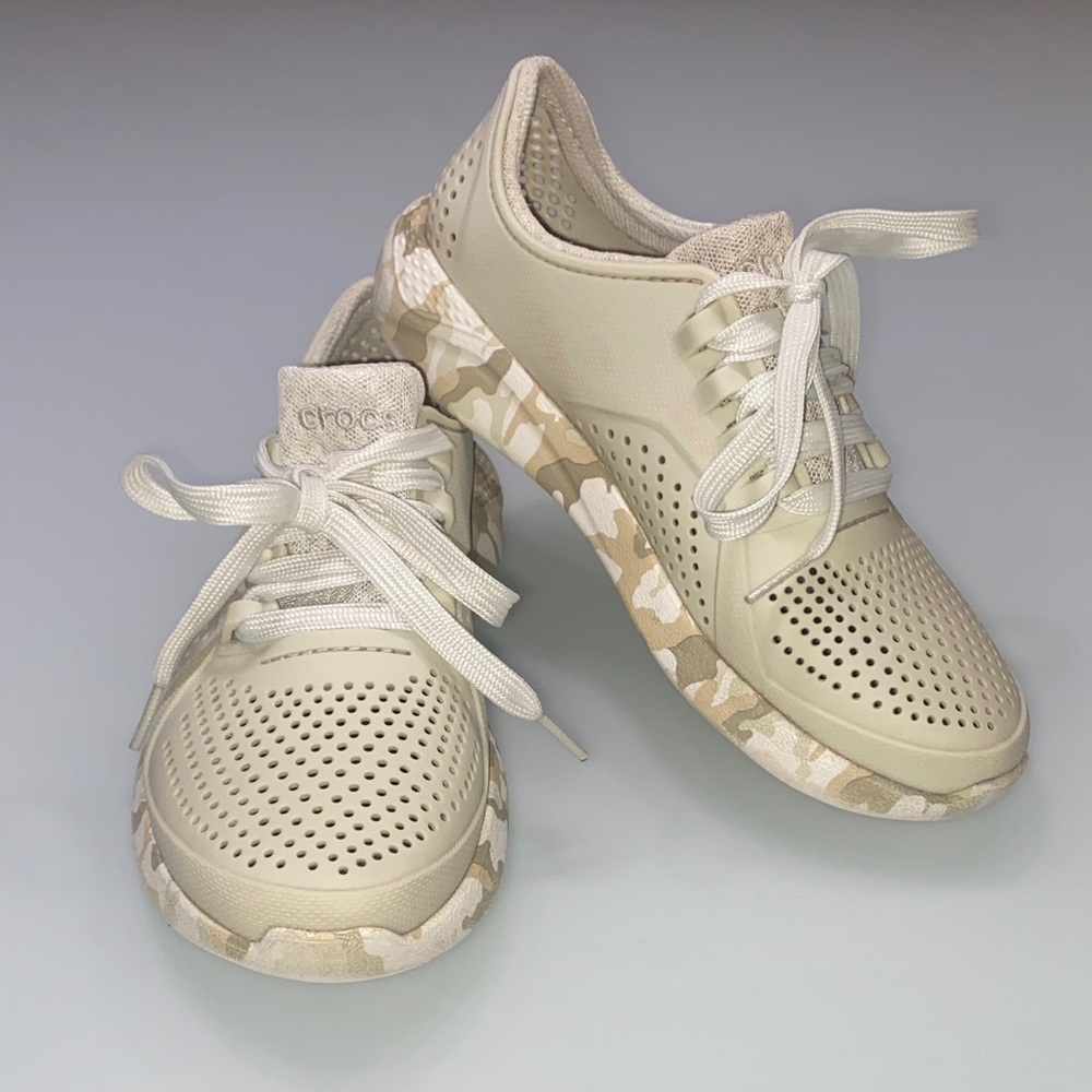 Lite Ride by Crocs women’s camo pacers W6